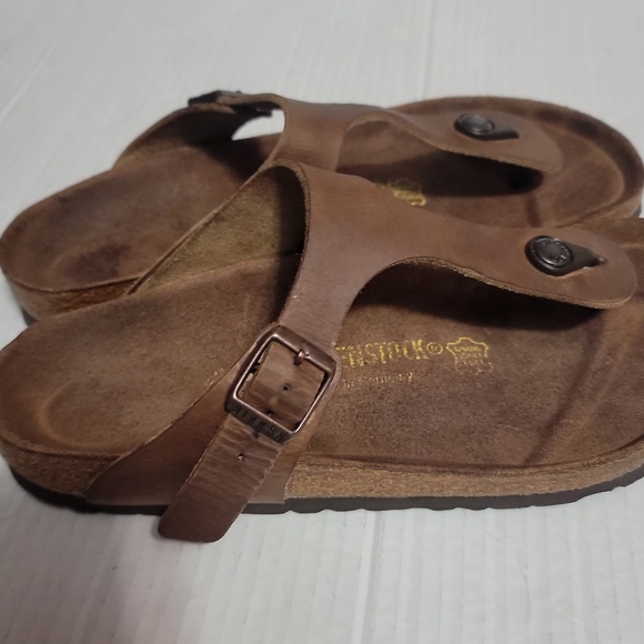 Birkenstock Thong Sandals Size 8.5 - Picture 2 of 9